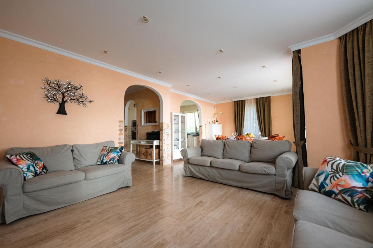 Villa Faya On The First Ocean Line With New Heated Pool Los Cristianos  Eksteriør billede