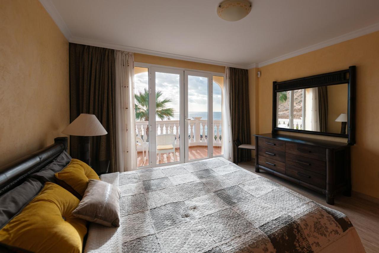 Villa Faya On The First Ocean Line With New Heated Pool Los Cristianos  Eksteriør billede