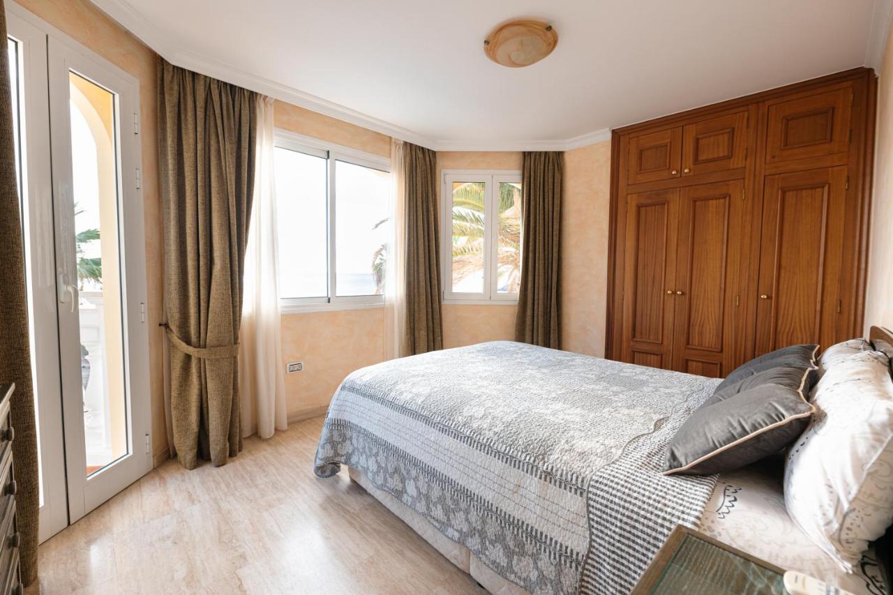 Villa Faya On The First Ocean Line With New Heated Pool Los Cristianos  Eksteriør billede