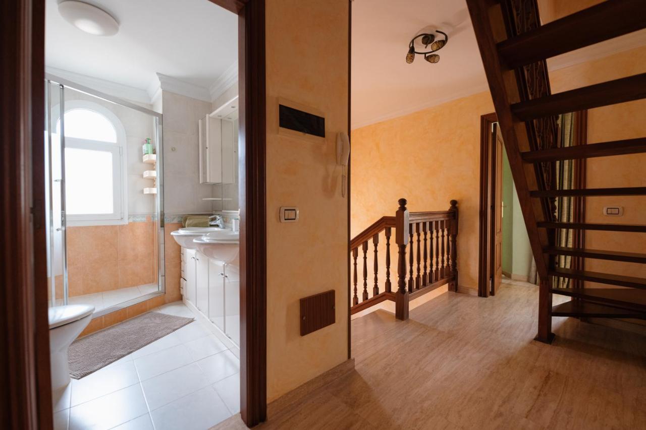 Villa Faya On The First Ocean Line With New Heated Pool Los Cristianos  Eksteriør billede
